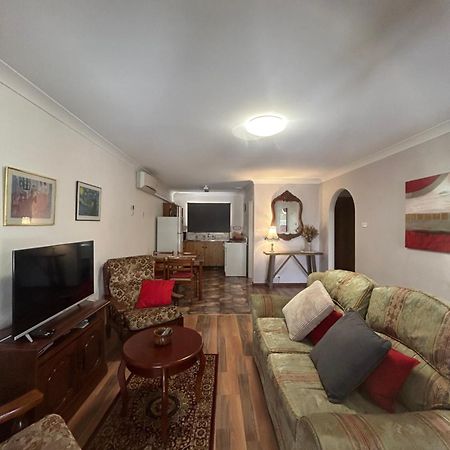 Champion Bay Beach Unit, With Own Carport, Geraldton Buitenkant foto